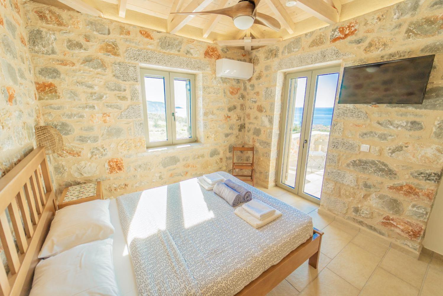 Villa Dioni Ena Pyrgos Buitenkant foto