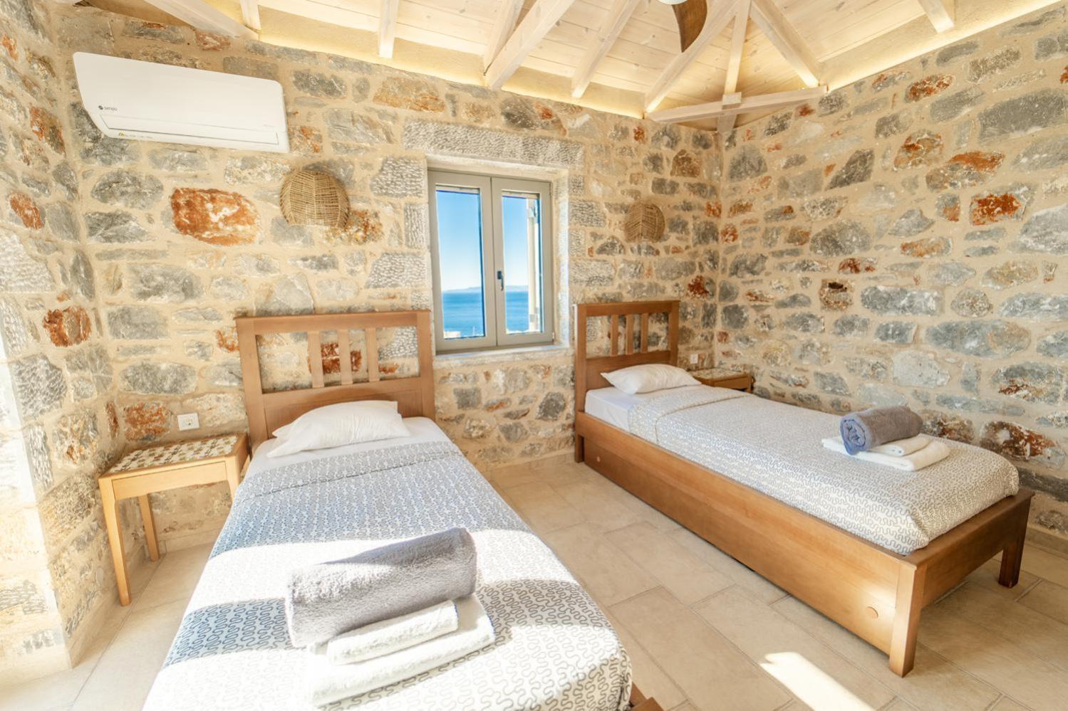 Villa Dioni Ena Pyrgos Buitenkant foto